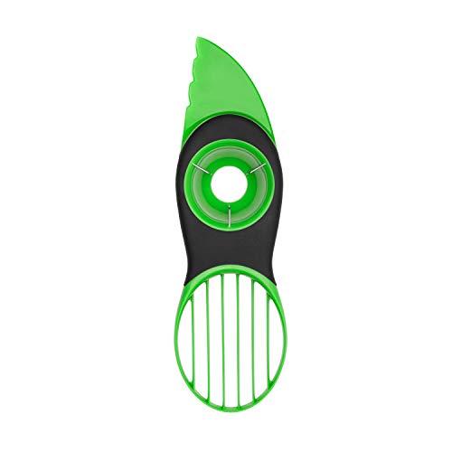 OXO Good Grips – Coupe-avocat 3 en 1 - Coupe-avocat avec lame à dénoyauter et trancheuse – Vert